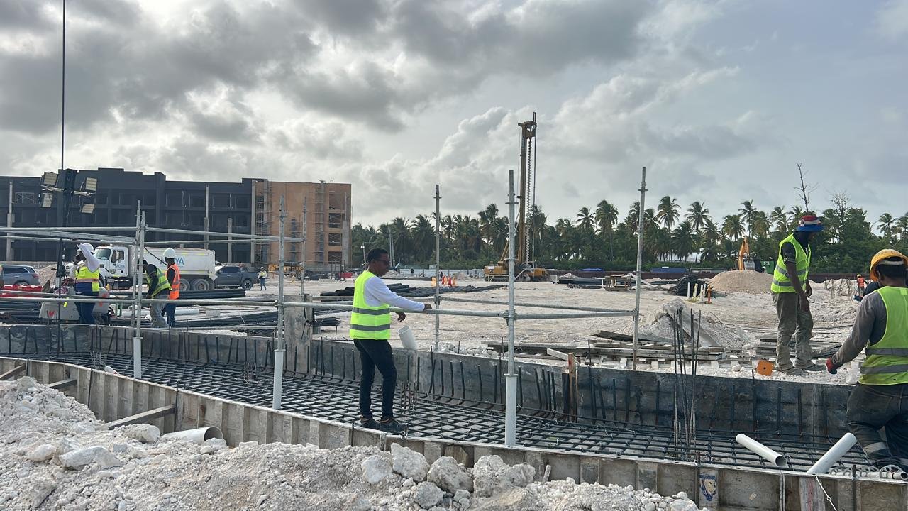 Obra Muros Cenotes Lopesan
